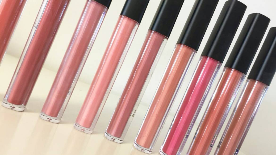 NUDE: Long-lasting liquid lipstick with a matt effect
